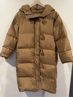 NWOT Duck Down Camel Long Hooded Puffer Coat Size - Medium